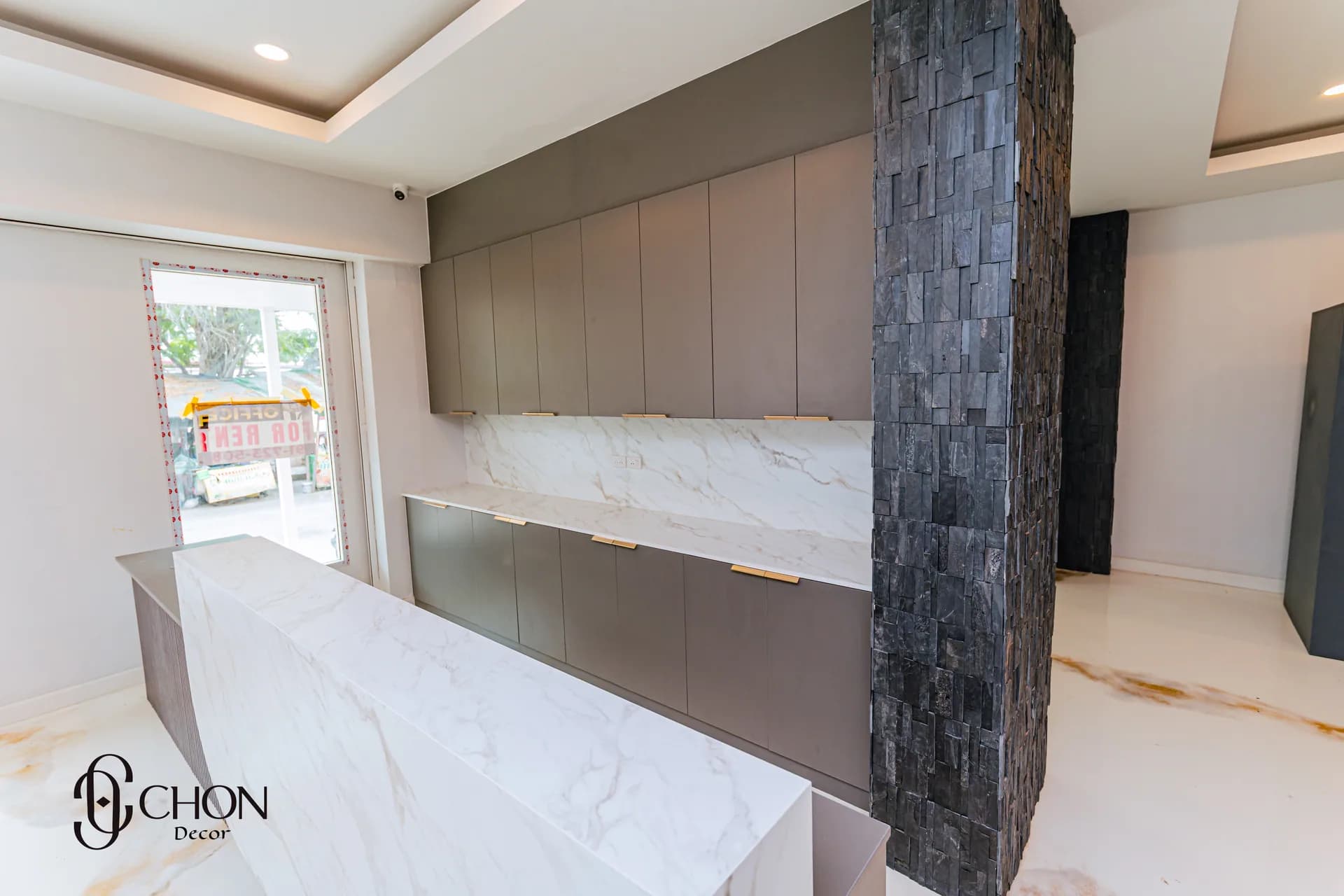เคาเตอร์และตู้ลอย พัทยาใต้ — ผลงาน Chon Decor ภาพที่ 5