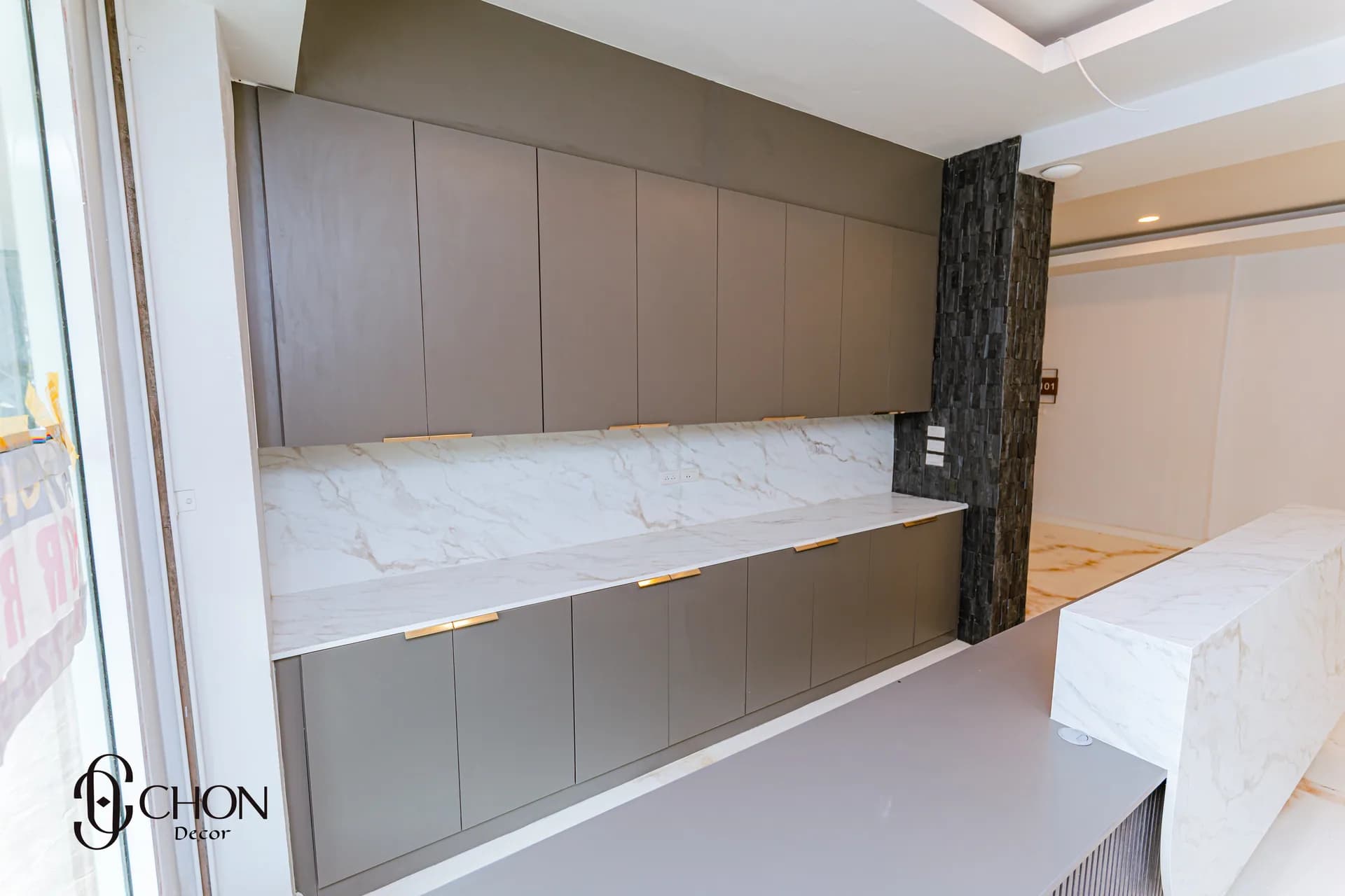 เคาเตอร์และตู้ลอย พัทยาใต้ — ผลงาน Chon Decor ภาพที่ 9