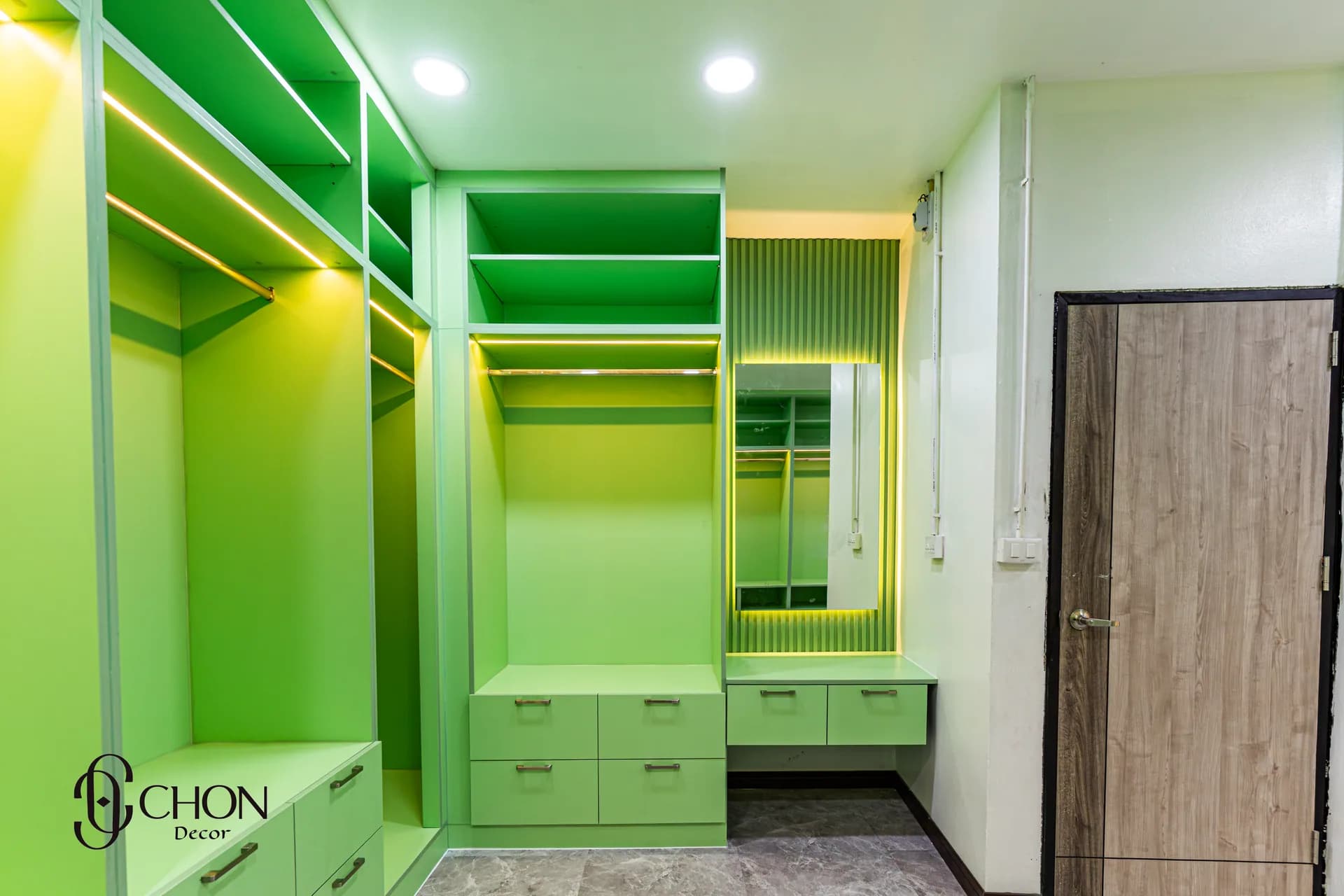 ตู้เสื้อผ้า บ้านบึง — ผลงาน Chon Decor ภาพที่ 18